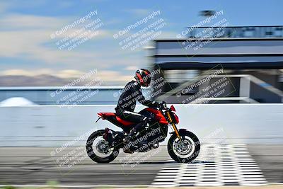 media/Mar-25-2024-Moto Forza (Mon) [[8d4319bd68]]/4-Novice Group/Session 4 Front Straight Speed Pans/